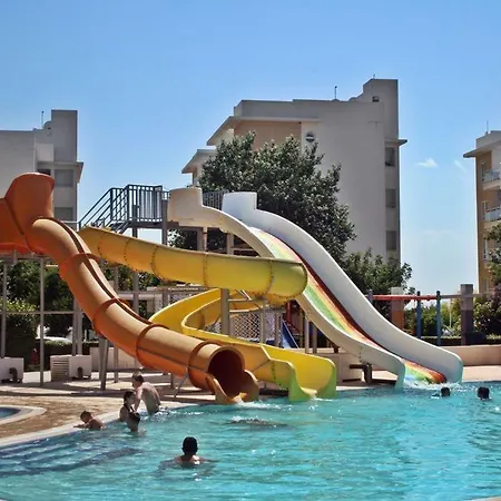 Apartment At Caesar